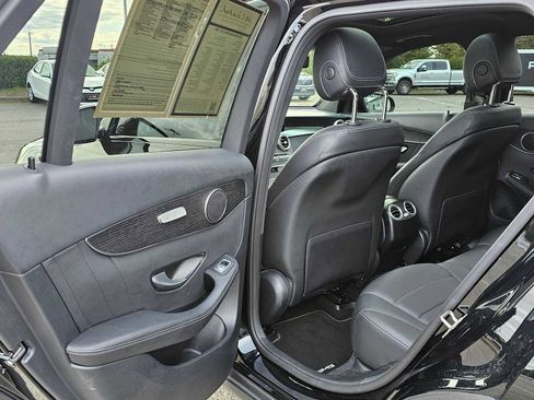 Used 2022 Mercedes-Benz GLC 300 4MATIC image 15