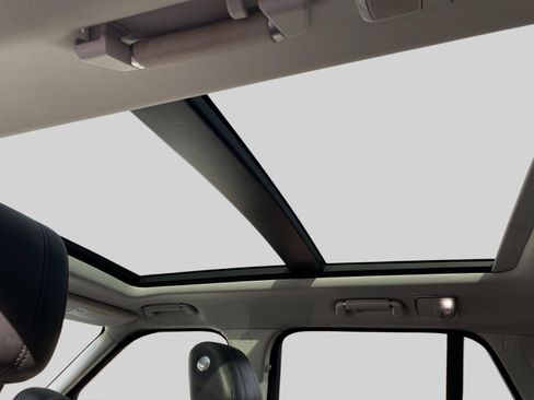 Used 2014 Land Rover Range Rover HSE image 8