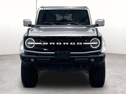 Used 2024 Ford Bronco Outer Banks AWD/4WD image 3