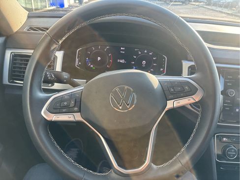 Used 2023 Volkswagen Atlas SE w/ Panoramic Sunroof Package image 13