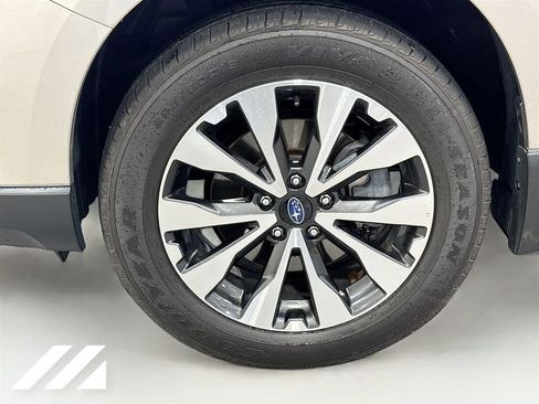 Used 2017 Subaru Outback 2.5i Limited AWD/4WD image 34