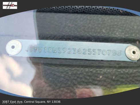 Used 2006 Volvo V70 2.5T image 5