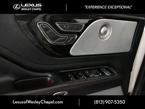 Used 2020 Lincoln Aviator Reserve w/ Equipment Group 202A image 38