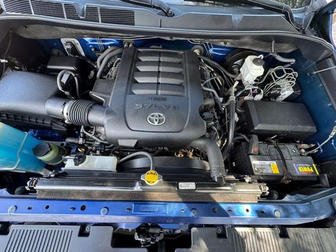 Used 2014 Toyota Tundra Platinum image 30