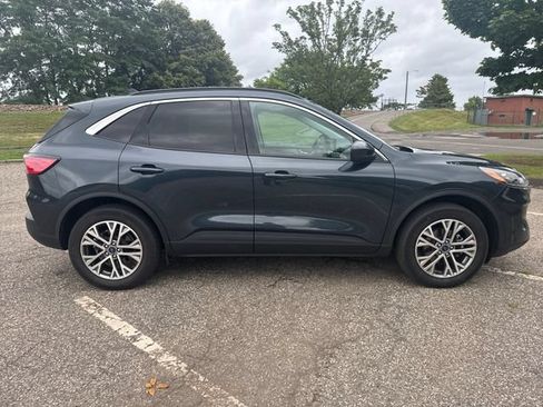Certified 2022 Ford Escape SEL AWD/4WD image 12