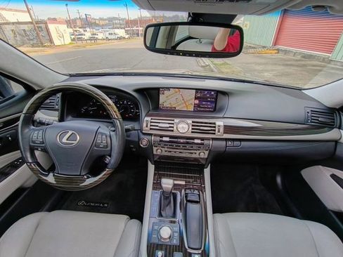 Used 2015 Lexus LS 460 L image 35