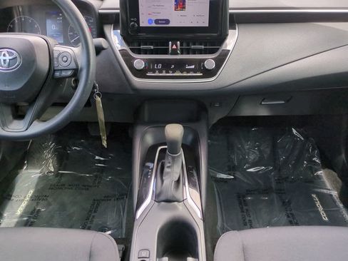 Certified 2025 Toyota Corolla LE FWD image 18