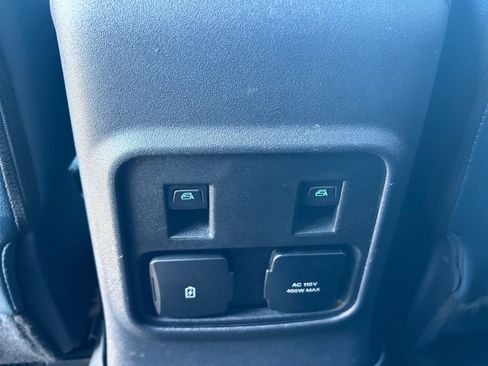 Used 2021 Ford Bronco Outer Banks image 11