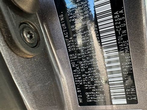 Used 2024 Toyota Camry SE image 27