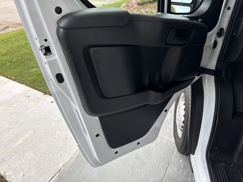 Used 2025 RAM ProMaster 3500 w/ Safety Group FWD image 13