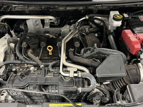 Used 2021 Nissan Rogue SV image 32