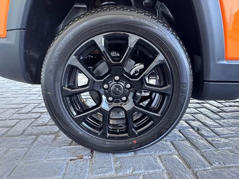 New 2026 Jeep Compass Latitude image 34