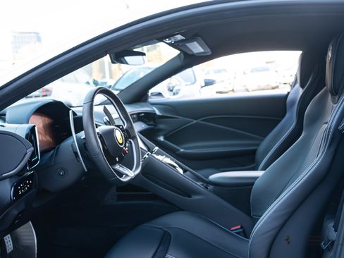Certified 2022 Ferrari Roma image 16
