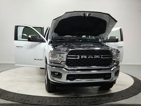 Used 2022 RAM 2500 Big Horn w/ Cold Weather Group image 10