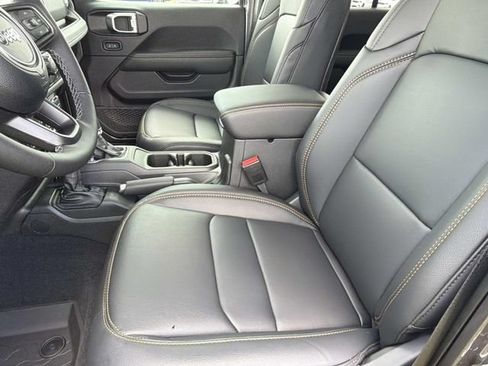 New 2026 Jeep Gladiator Sport AWD/4WD image 24