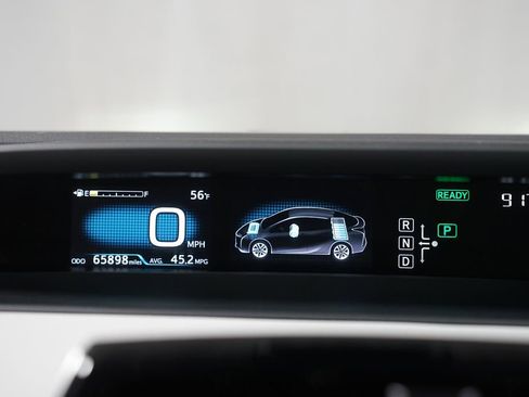 Used 2018 Toyota Prius One image 15