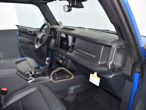 New 2025 Ford Bronco Badlands AWD/4WD image 27