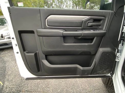 Used 2022 RAM 2500 Tradesman image 24