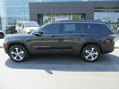 Used 2024 Jeep Grand Cherokee L Limited w/ Trailer Tow Package AWD/4WD image 4