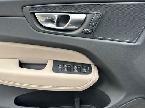 New 2026 Volvo XC60 B5 Plus w/ Protection Package Premier AWD/4WD image 8