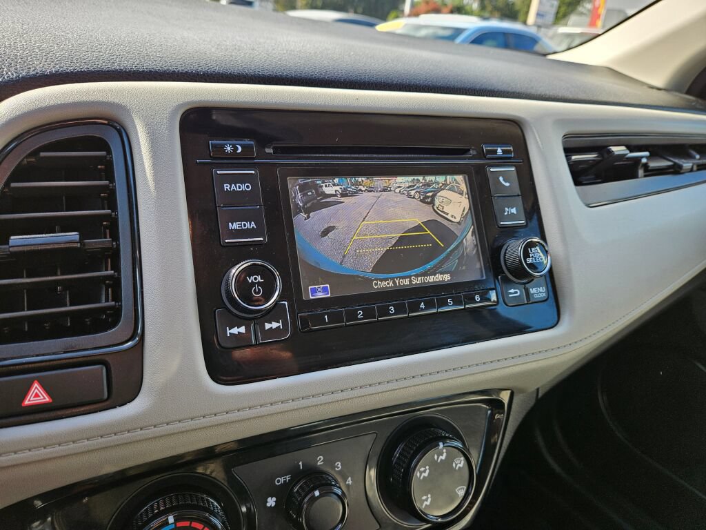 Used 2020 Honda HR-V LX image 28
