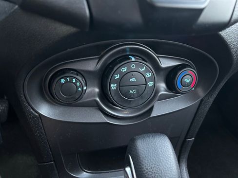 Used 2018 Ford Fiesta S image 23