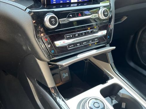 Used 2023 Ford Explorer ST w/ Equipment Group 401A AWD/4WD image 35