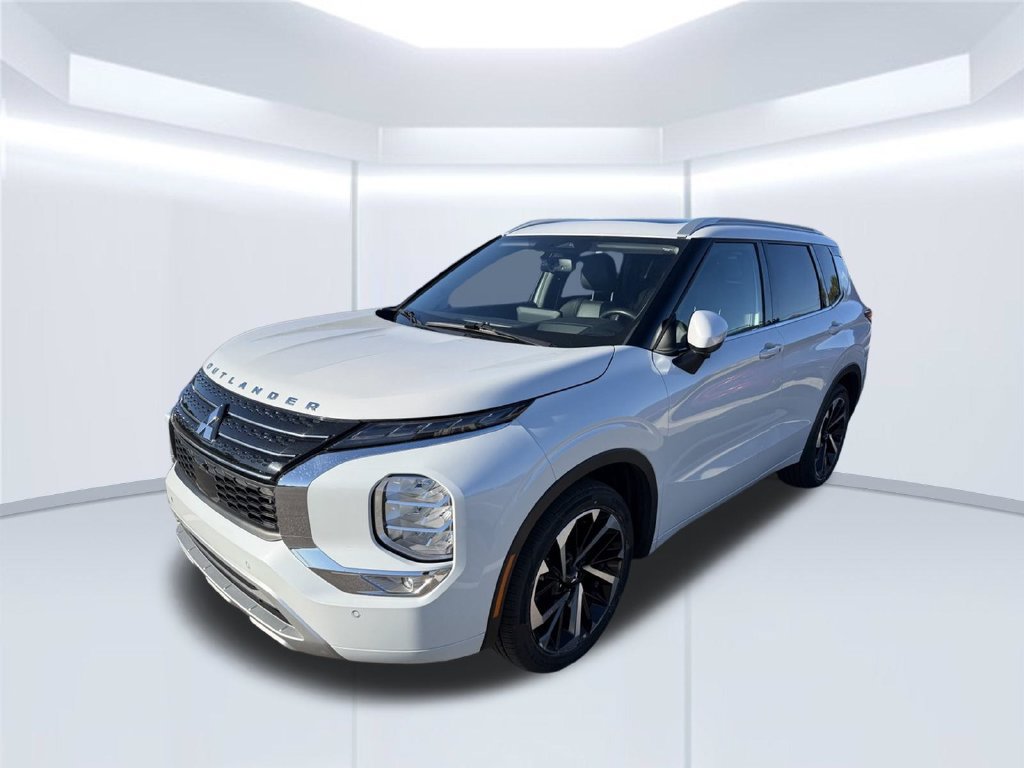 Used 2024 Mitsubishi Outlander SEL FWD image 2