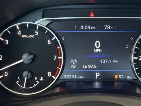 Used 2025 Nissan Altima 2.5 SV FWD image 24
