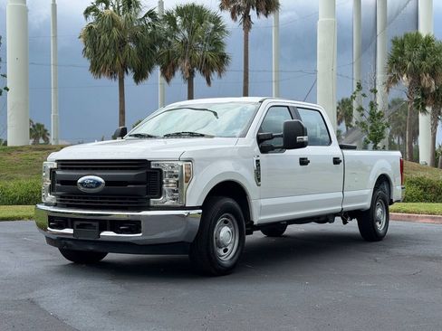 Used 2018 Ford F250 XL w/ Power Equipment Group RWD image 1