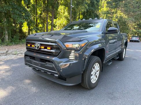 Used 2025 Toyota Tacoma SR w/ SR Upgrade Package AWD/4WD image 1