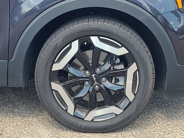 Used 2025 Kia Telluride S FWD image 9