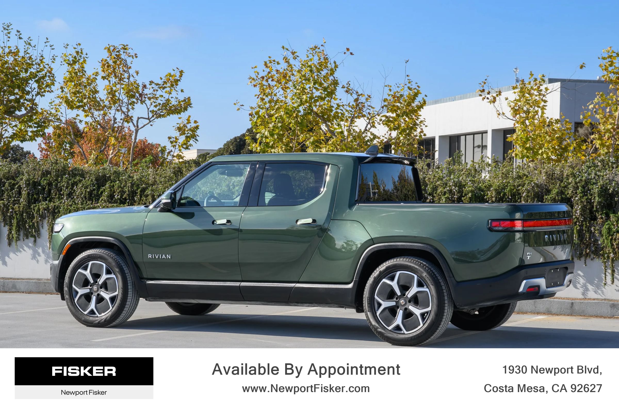 Used 2023 Rivian R1T AWD Adventure Dual image 4