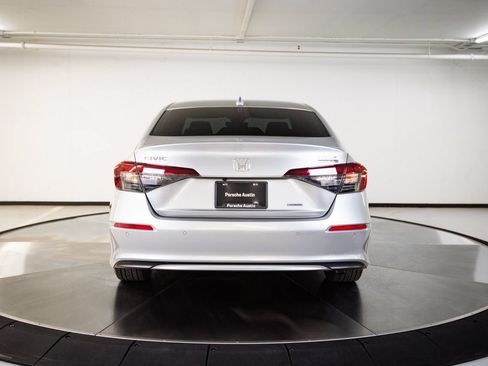 Used 2025 Honda Civic Sport image 6