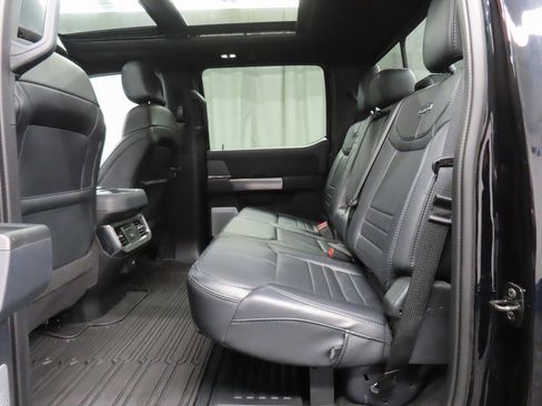 Used 2025 Ford F250 Platinum image 13