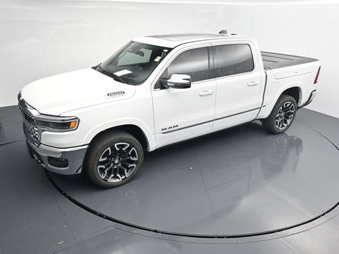 Used 2025 RAM 1500 Limited AWD/4WD image 12