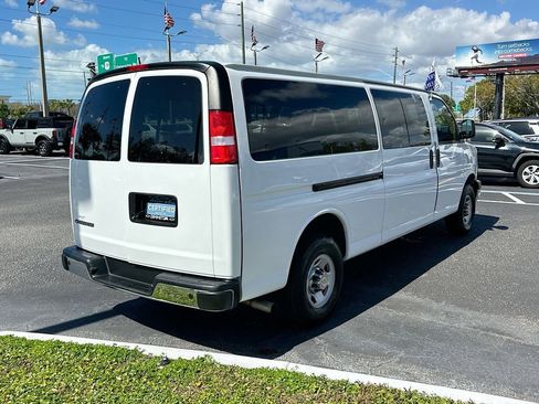 Certified 2024 Chevrolet Express 3500 LT w/ LT Preferred Equipment Group RWD image 5