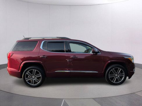 Used 2018 GMC Acadia Denali w/ Technology Package FWD image 6