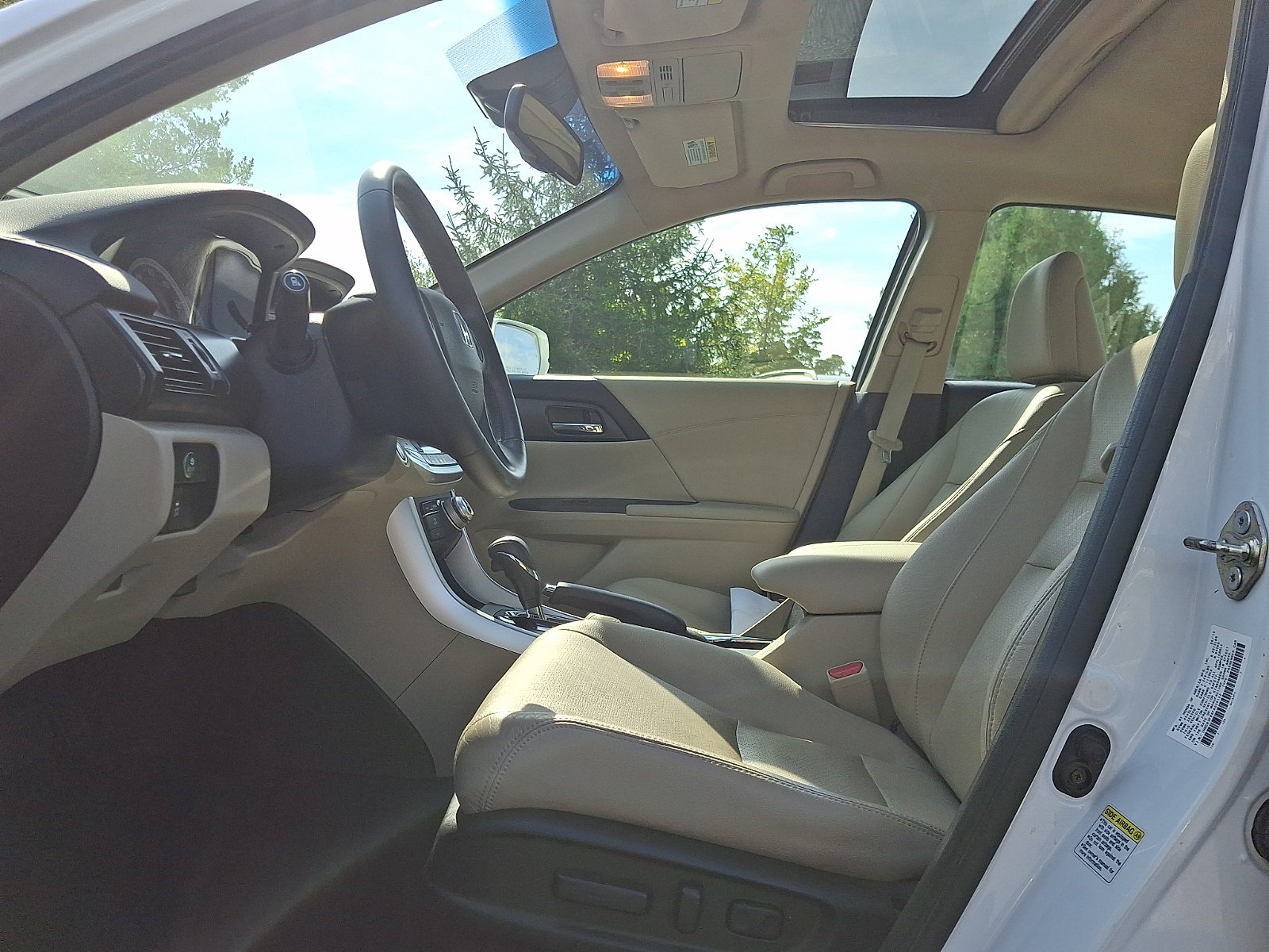 Used 2015 Honda Accord EX-L image 13