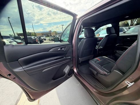 Used 2024 Chevrolet Traverse RS AWD/4WD image 24