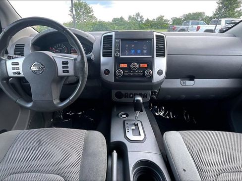 Used 2020 Nissan Frontier SV RWD image 10