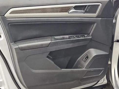 Used 2018 Volkswagen Atlas SEL AWD/4WD image 9