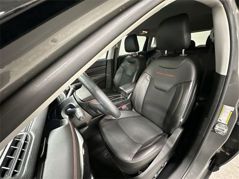 Used 2022 Jeep Compass Trailhawk w/ Trailhawk Convenience Group image 15