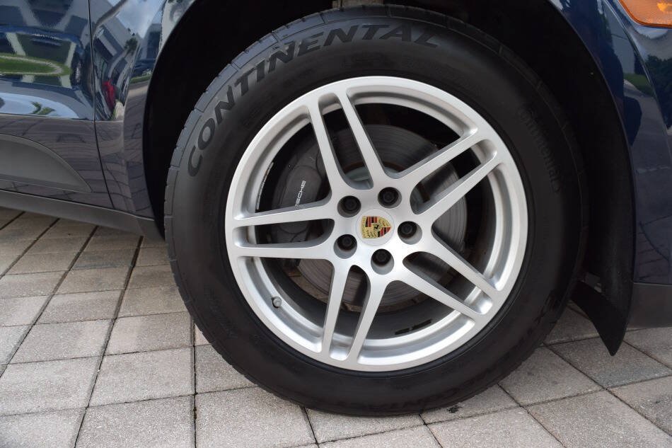 Used 2019 Porsche Macan AWD/4WD image 89