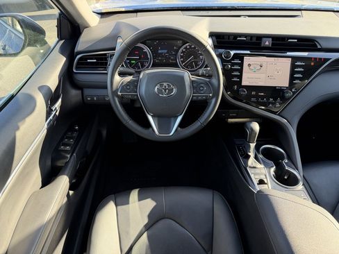 Used 2020 Toyota Camry XLE image 21
