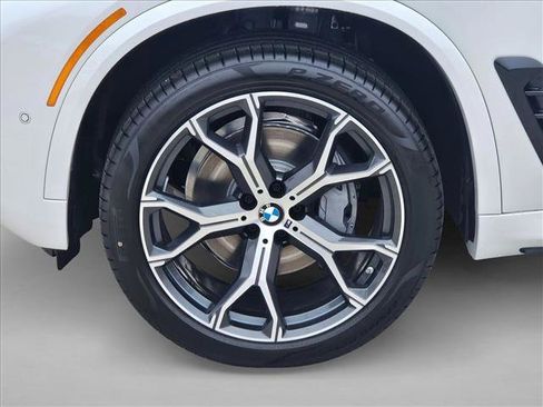 New 2026 BMW X5 sDrive40i image 18