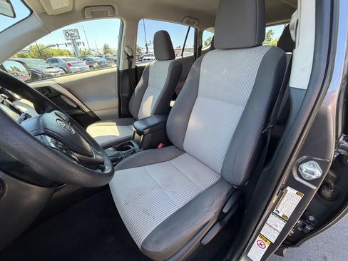 Used 2013 Toyota RAV4 LE AWD/4WD image 9