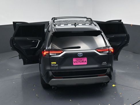 Used 2022 Toyota RAV4 XSE image 17