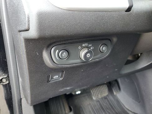 Used 2019 GMC Terrain SLT w/ Preferred Package image 19