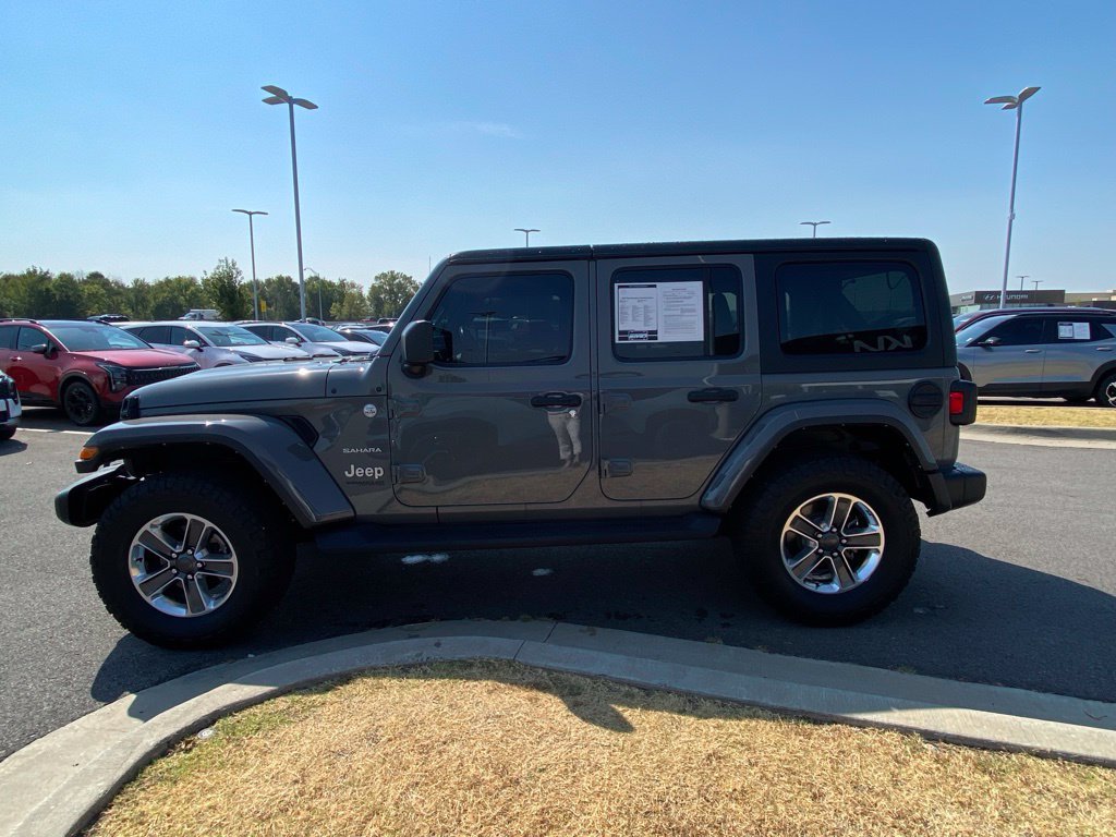 Used 2022 Jeep Wrangler Unlimited Sahara AWD/4WD image 4